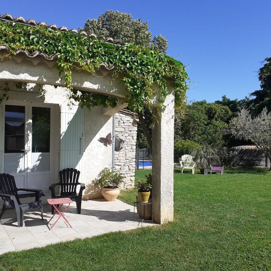 Chambres D'Hotes & Jacuzzi - A L'Ombre Des Amandiers Saint-Martin-dʼArdèche 외부 사진